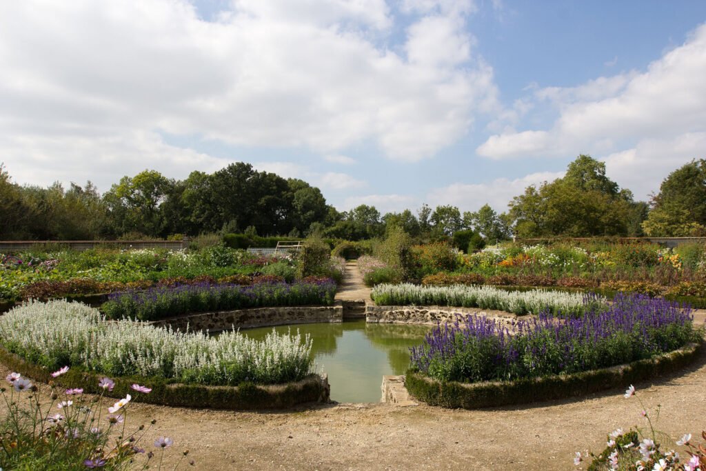 Parc du Château de Saint-Jean de Beauregard © CC-BY Poudou99
