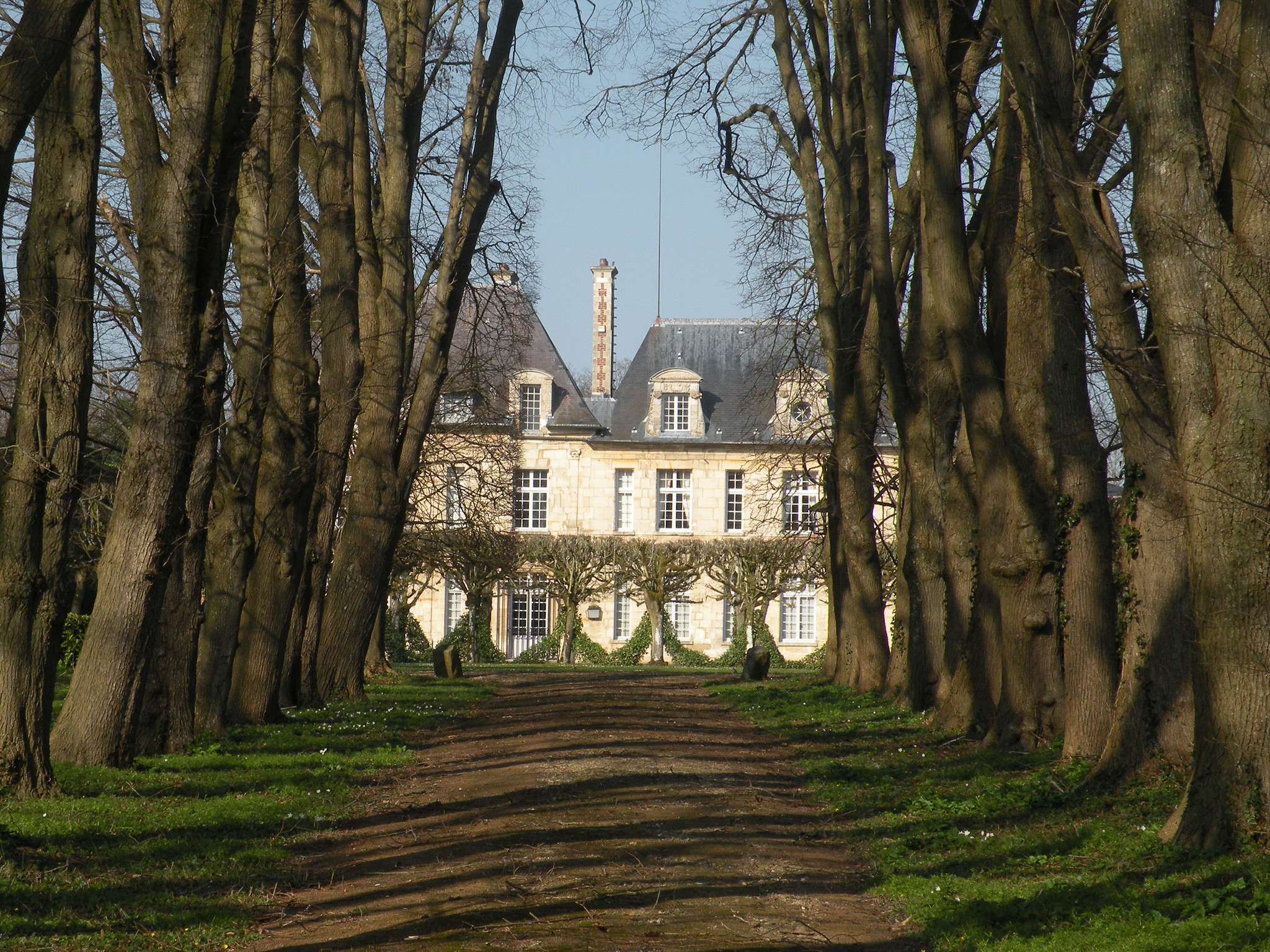 Château de Corbeil-Cerf — Buis & Topiaires International (EBTS France)
