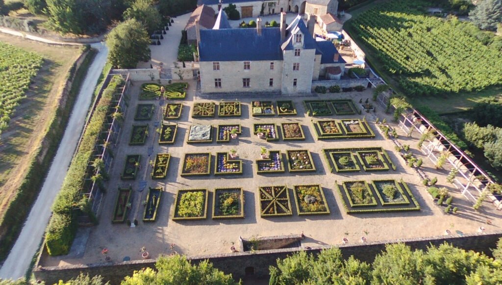 Château de Villeneuve