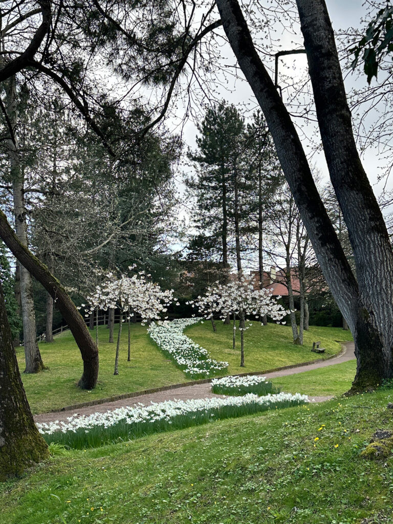 Inspiration : Agneau Mystique de Jan Van Eyck (retable de Gand) – Le Touquet-Paris-Plage